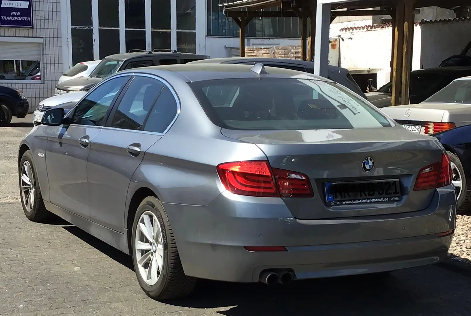 BMW 523 523i - 2