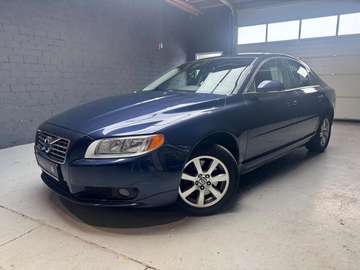 3.2 Kinetic 3.2 24V Metallic+1.HAND+KLIMA+