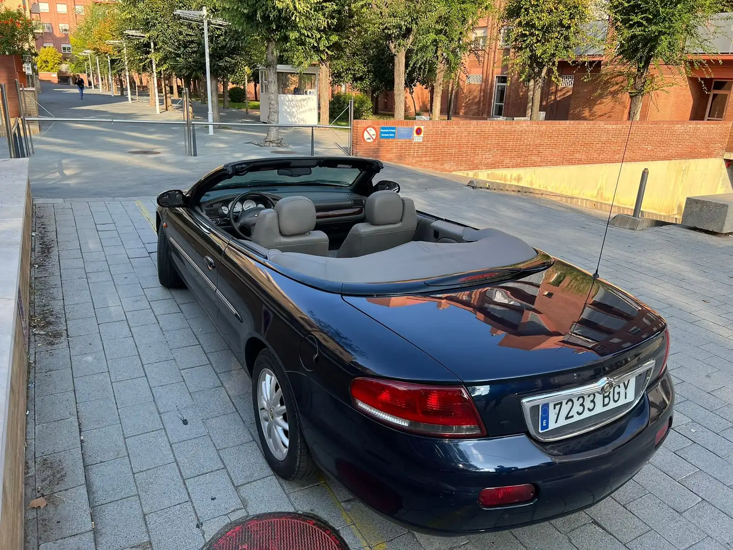 Chrysler Sebring Sebring Cabrio 2.7 V6 LX LX Blauw - 2