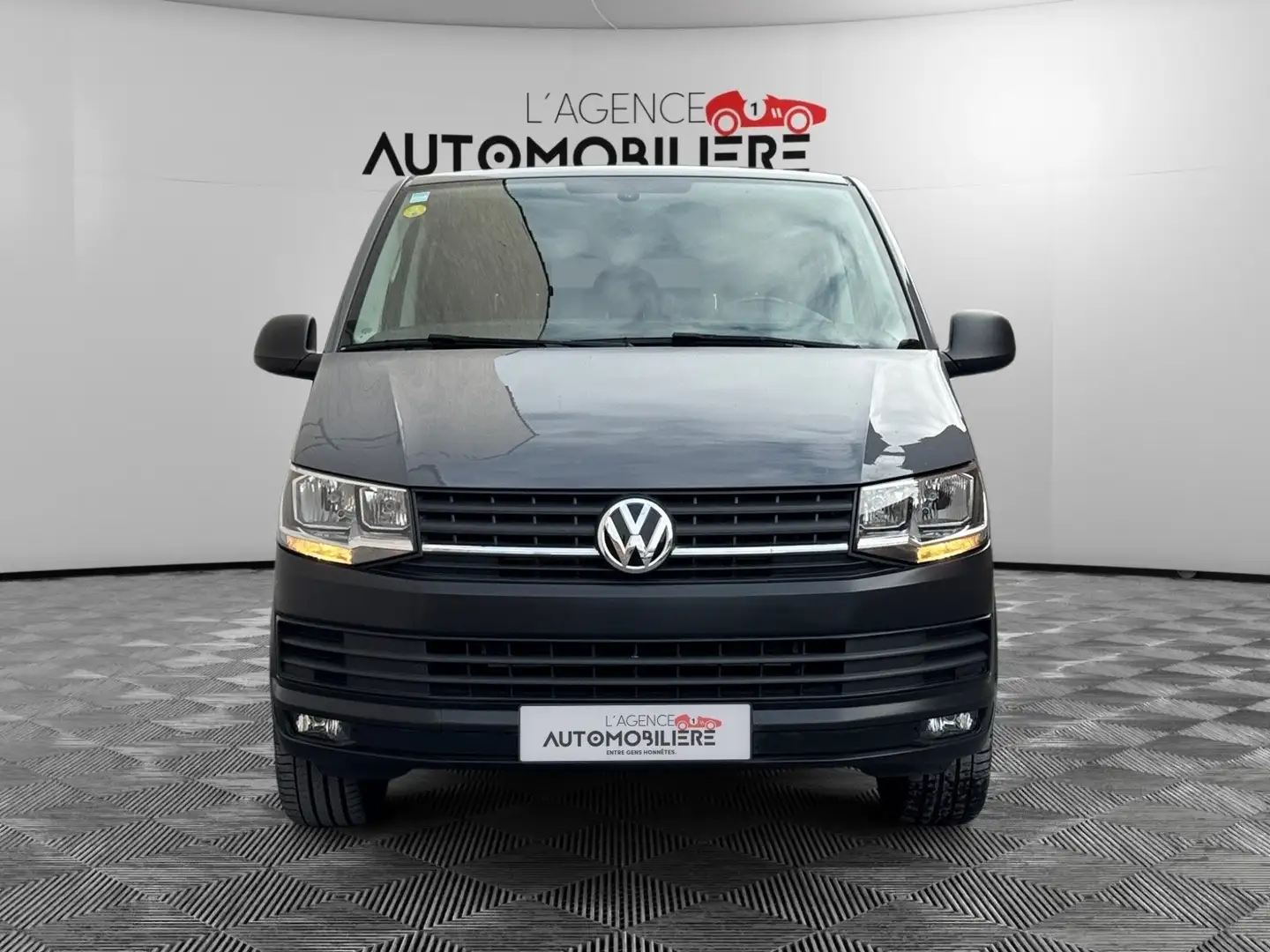 Volkswagen T6 Transporter 2.0 TDi L3H1 Double Cabine Confort Gris - 2