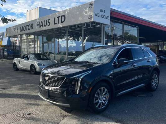 2022 Cadillac XT4 Premium Luxury AWD