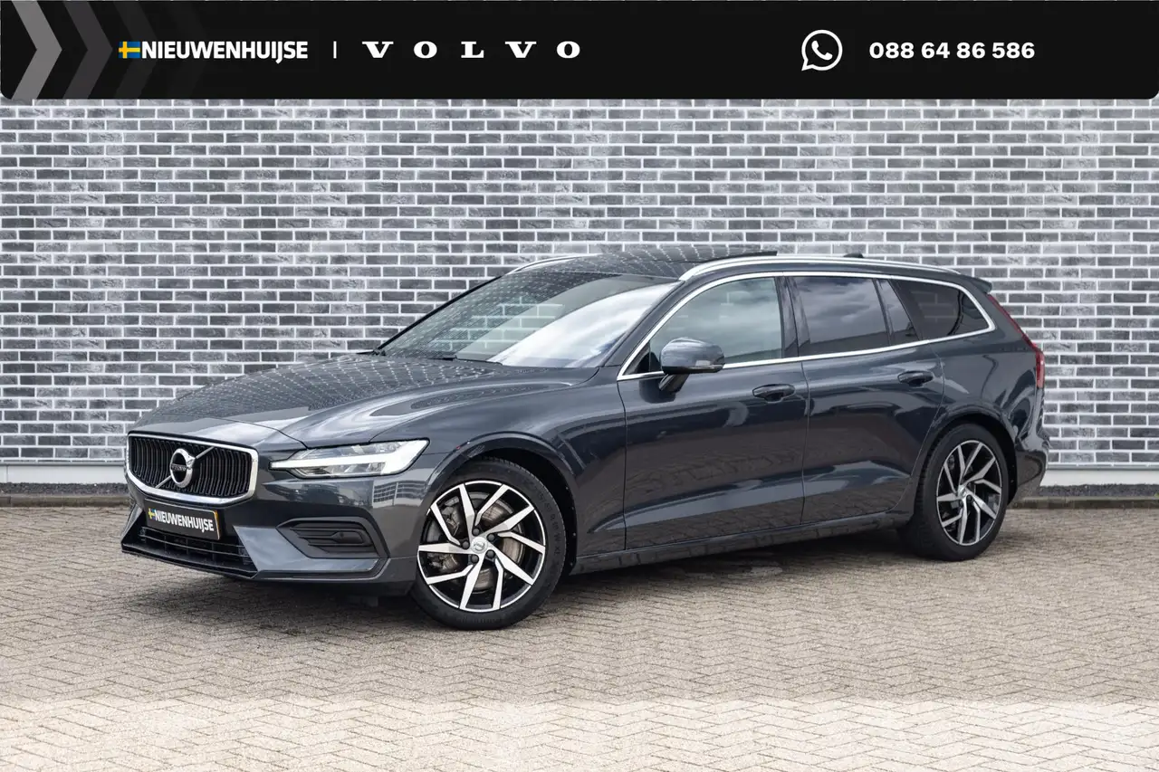 Volvo V60 2.0 T5 Momentum | Achteruitrijcamera | Parkeersens — photo 1 of 40