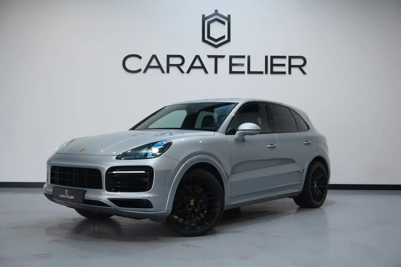Porsche Cayenne 3.0 E-Hybrid / Sport-Design / Pano / Bose / 22'' / Gris - 1