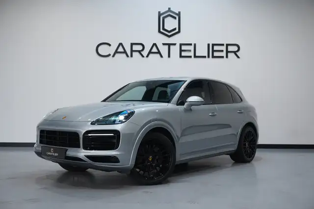 Porsche Cayenne 3.0 E-Hybrid / Sport-Design / Pano / Bose / 22'' /