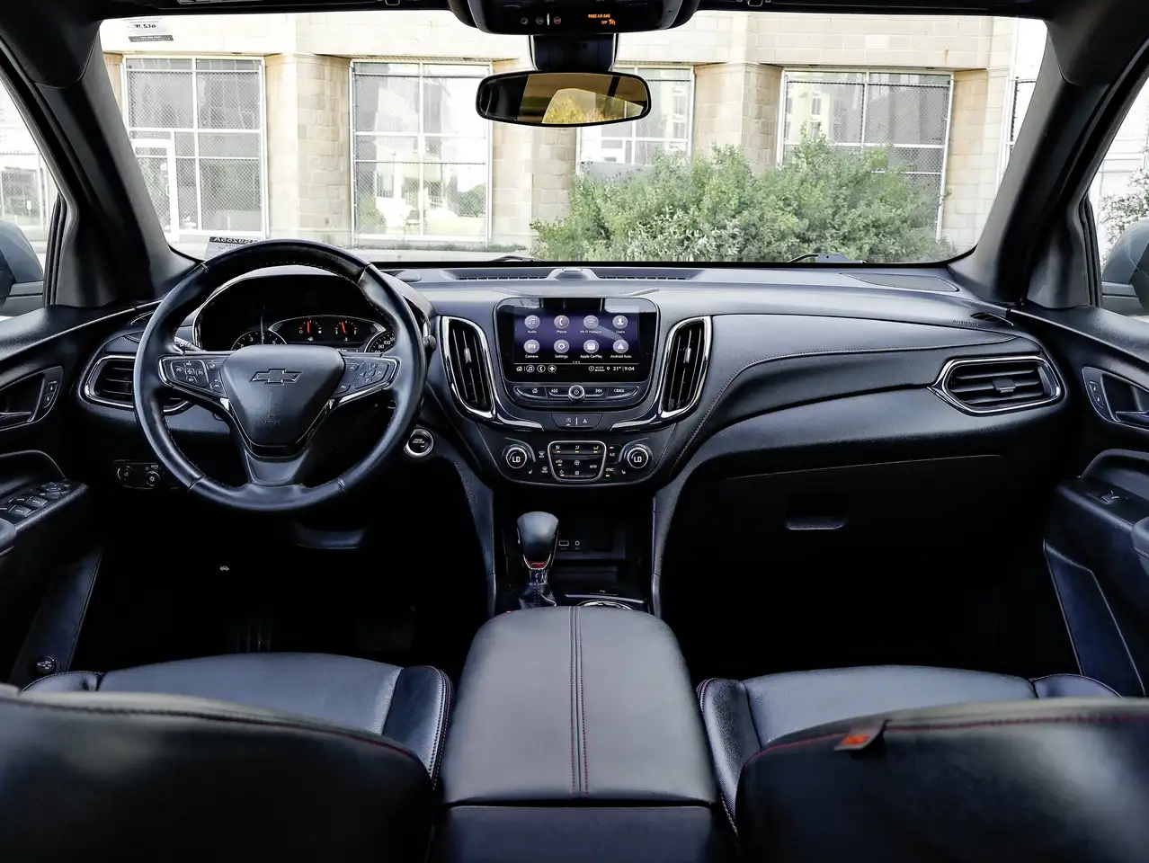 Chevrolet Equinox снимка Chevrolet Equinox