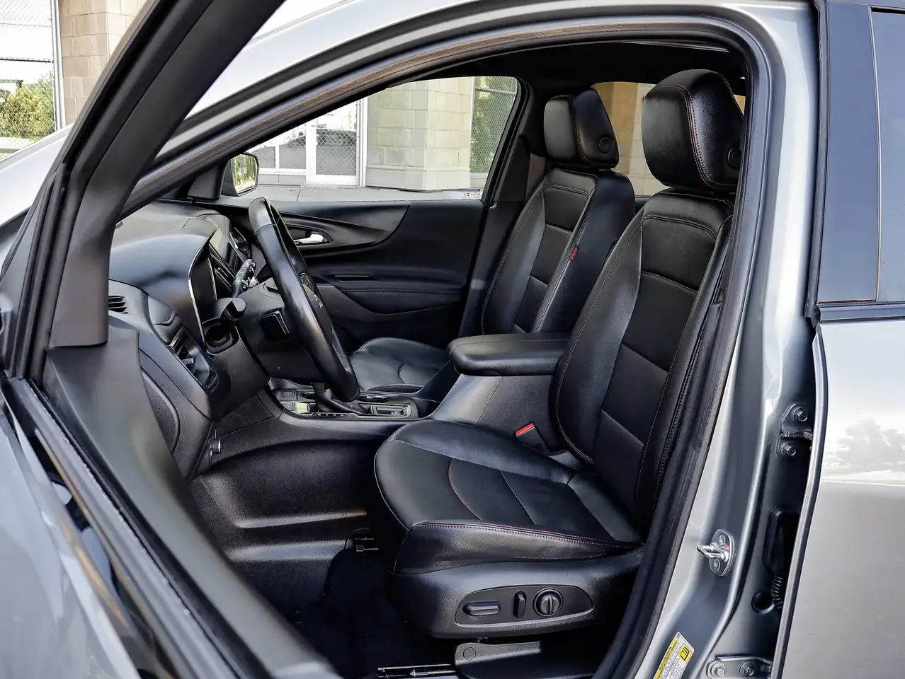 Chevrolet Equinox снимка Chevrolet Equinox