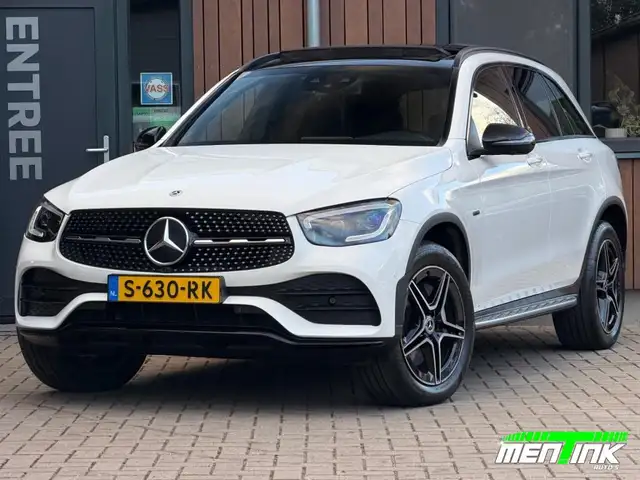 Mercedes-Benz 300E 4M. AMG Pano 360 Camera Trekhaak Carplay
