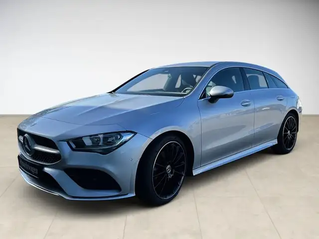 Mercedes-Benz CLA 220 CLA 220 d 4MATIC AMG Shooting Brake AUT Kam. LM