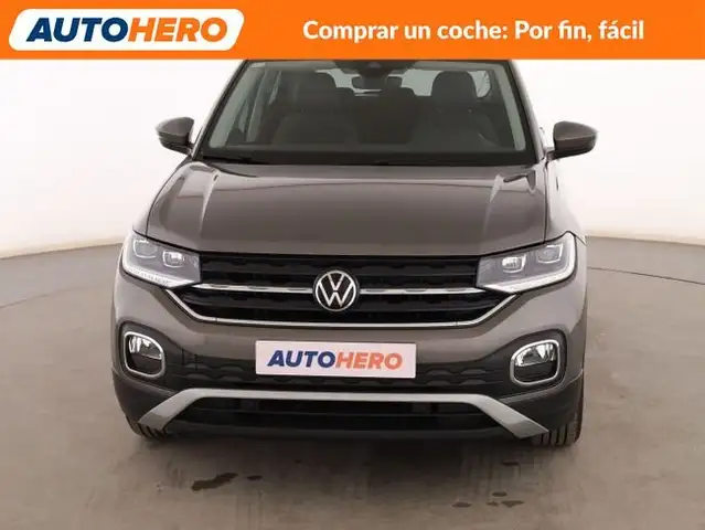 Volkswagen T-Cross view 9