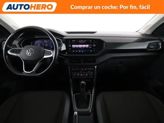 Volkswagen T-Cross view 13