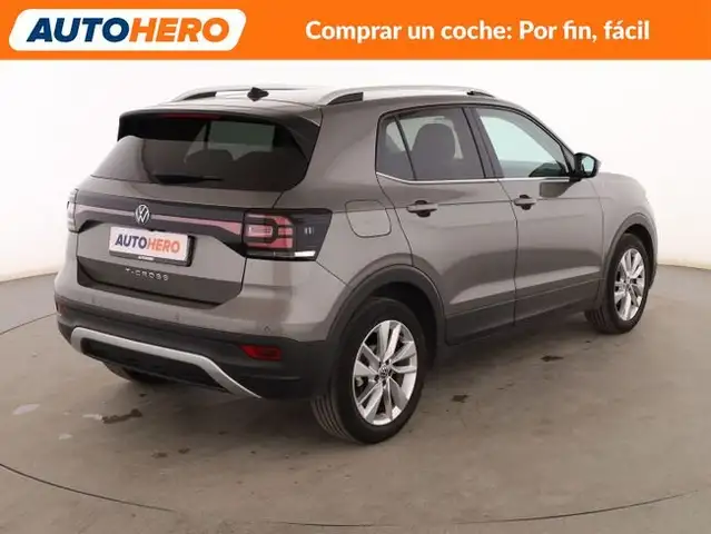 Volkswagen T-Cross view 6
