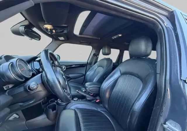 Mini Hatch view 8