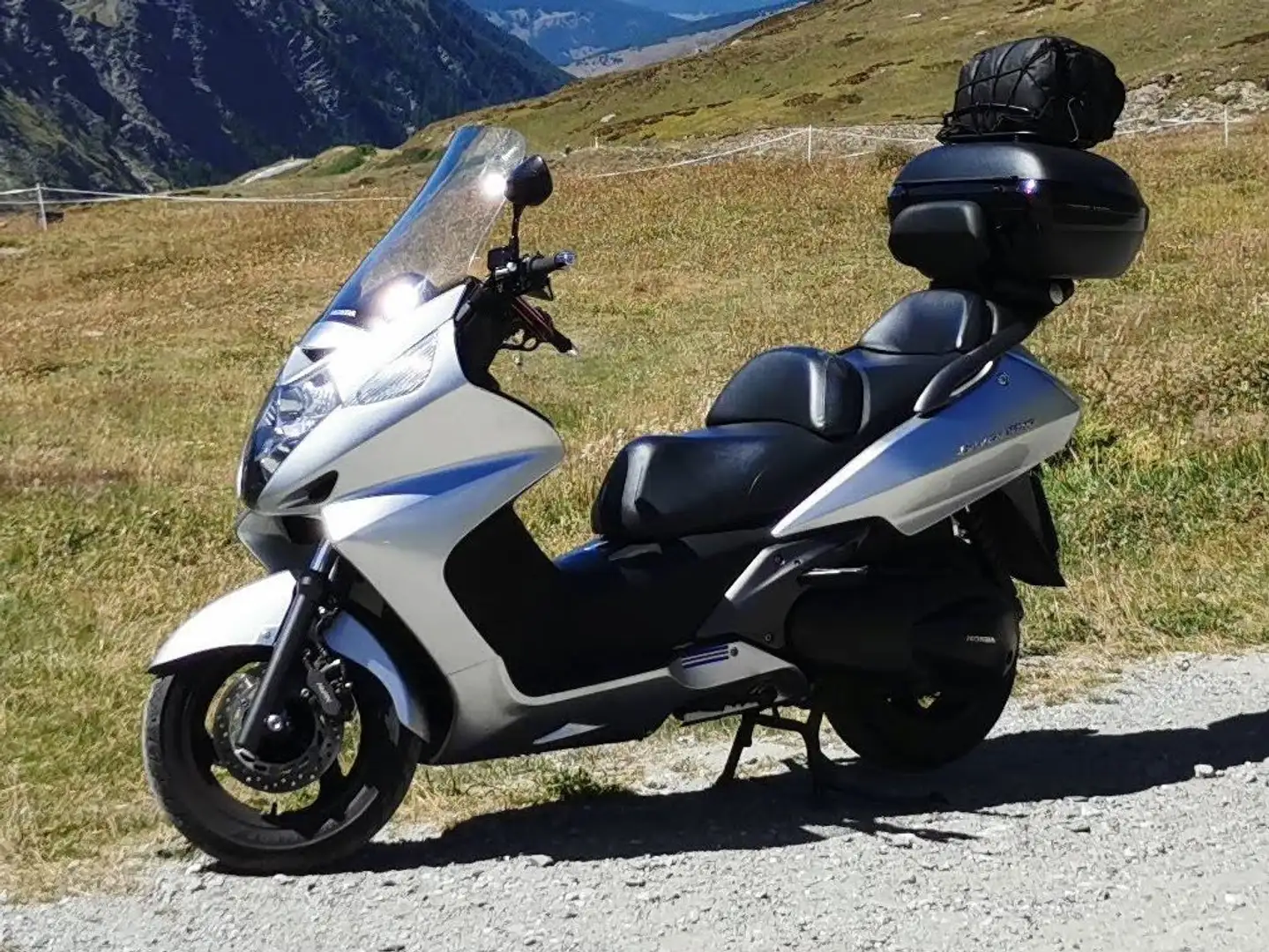 Honda Silver Wing 400 Silber - 2