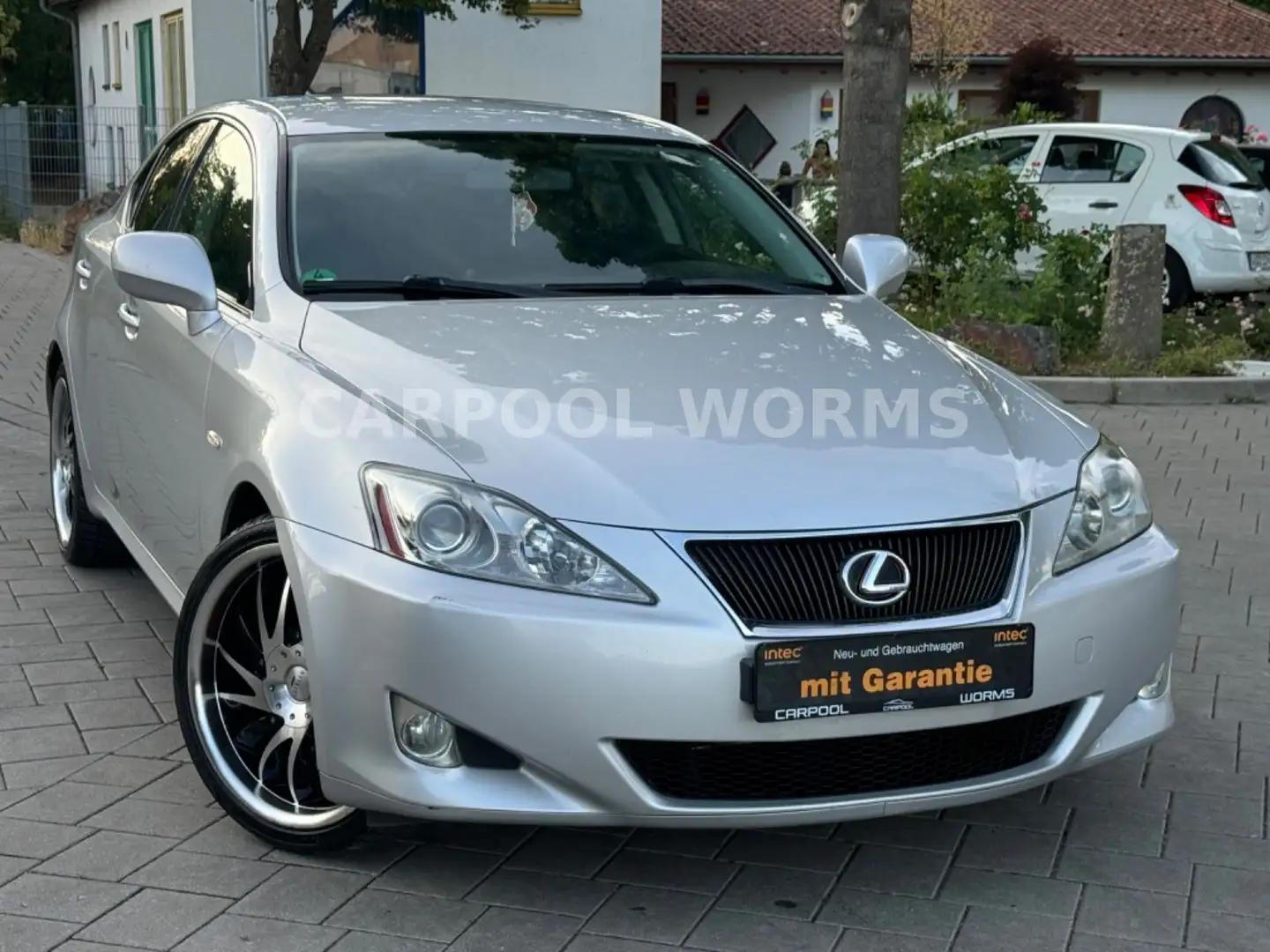 Lexus IS 250 V6 Luxuy-Line AUTOMATIK+NAVI+LEDER+KAMERA Silber - 1