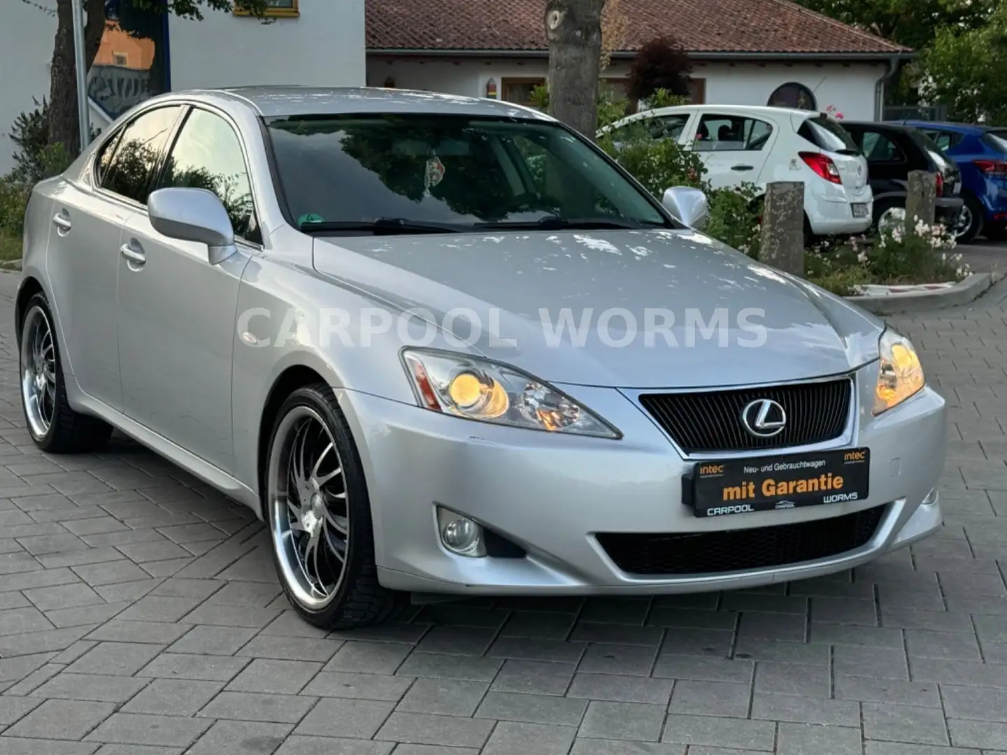 Lexus IS 250 V6 Luxuy-Line AUTOMATIK+NAVI+LEDER+KAMERA Silber - 2