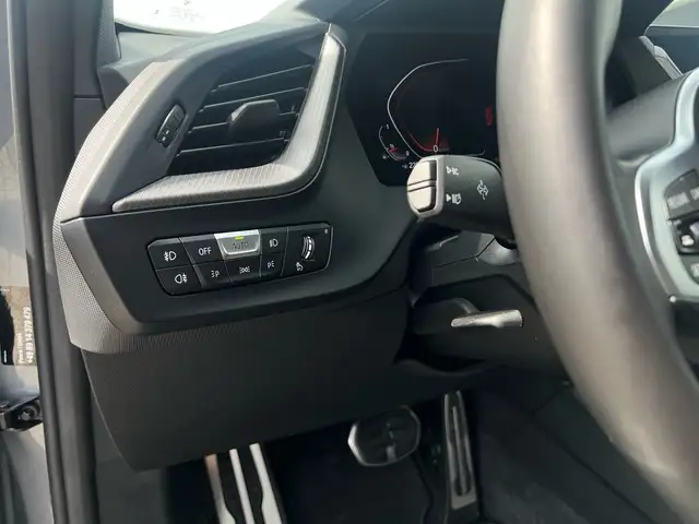 BMW 1 Series view 21