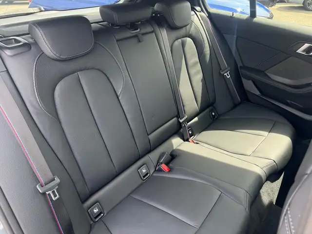 BMW 1 Series view 29