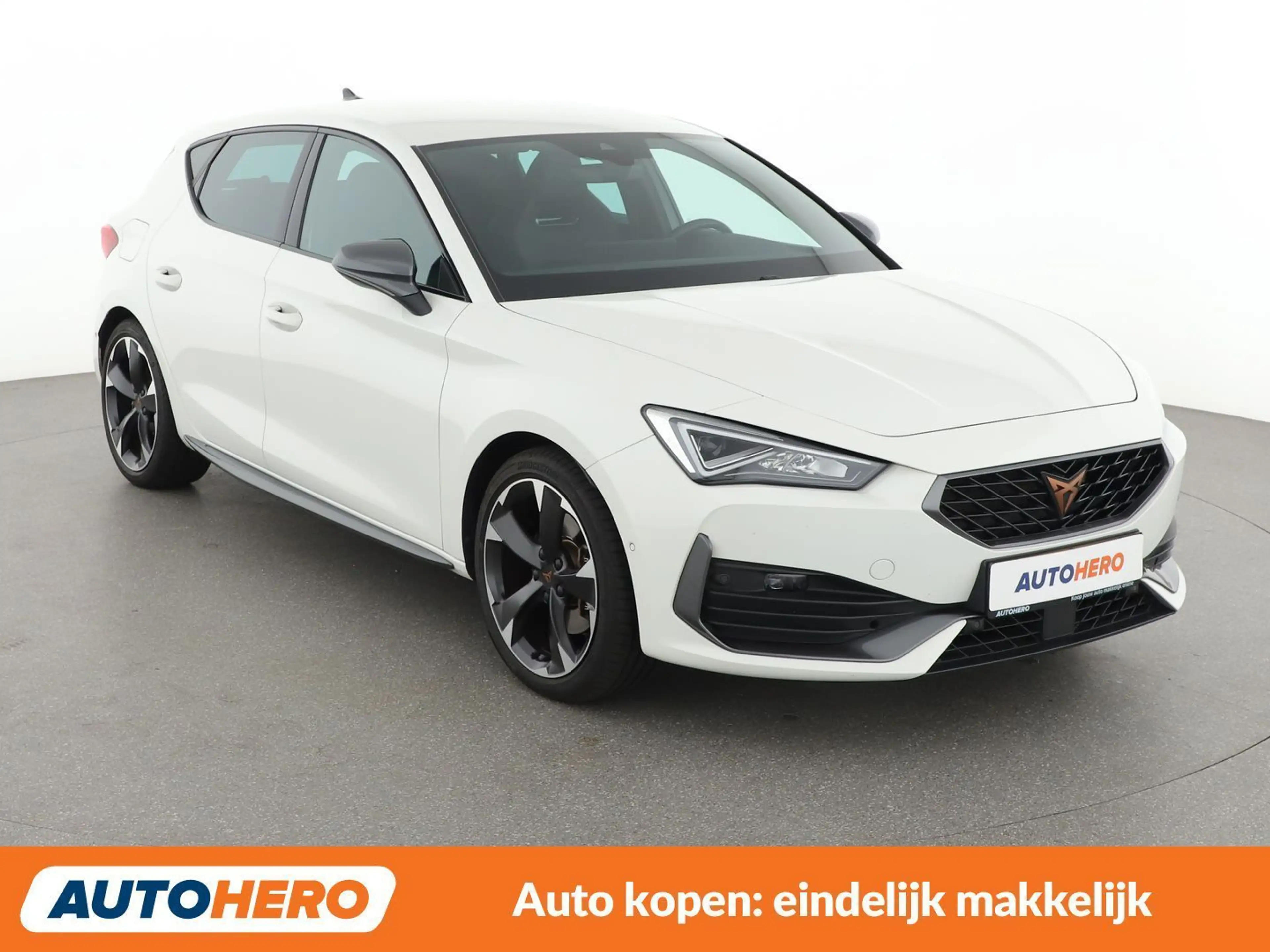 SEAT Leon 1.4 e-HYBRID — photo 8