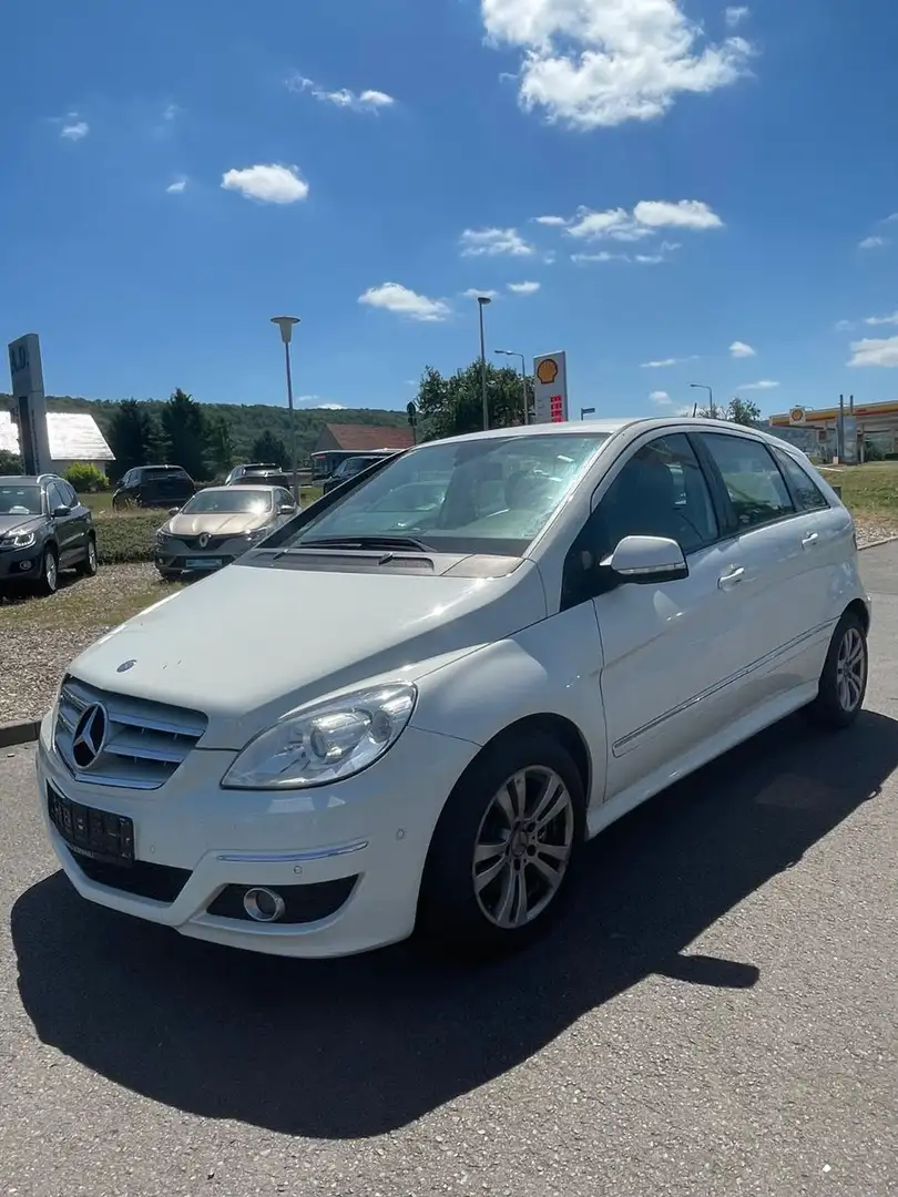 Mercedes-Benz B 180 Bílá - 1