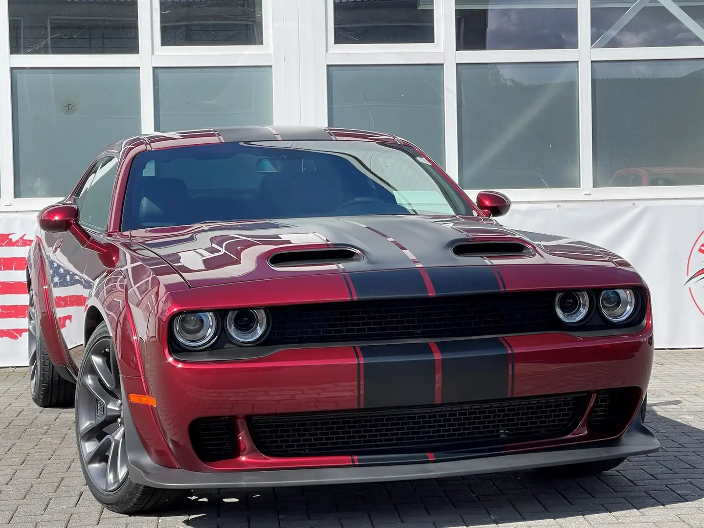 Dodge Challenger 392 R/T Scatpack Widebody PDC Rouge - 1