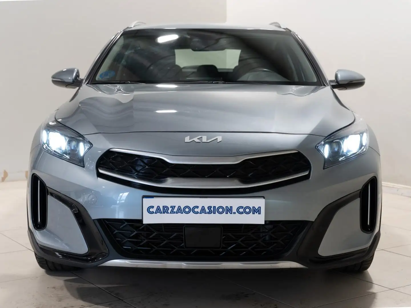 Kia XCeed 1.6 GDi PHEV 104kW (141CV) eDrive Plateado - 2