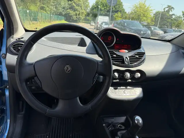 Renault Twingo view 8