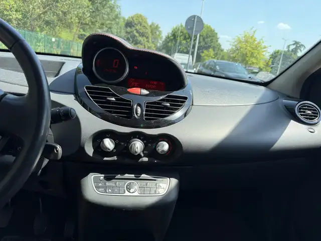 Renault Twingo view 14