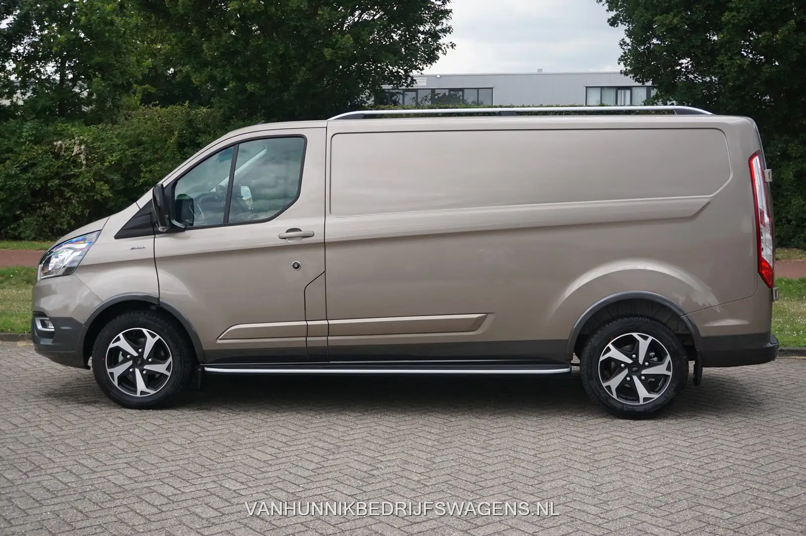 Ford Transit Custom 300L Active 130PK BPM VRIJ!! Airco, Apple CP/Andro Beige - 2