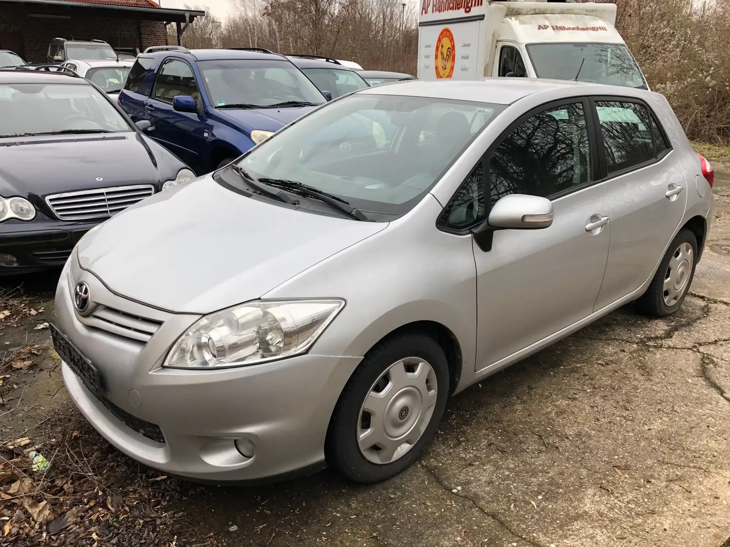 Toyota Auris 1.6i Life // Facelift // Klimaanlage Silber - 1