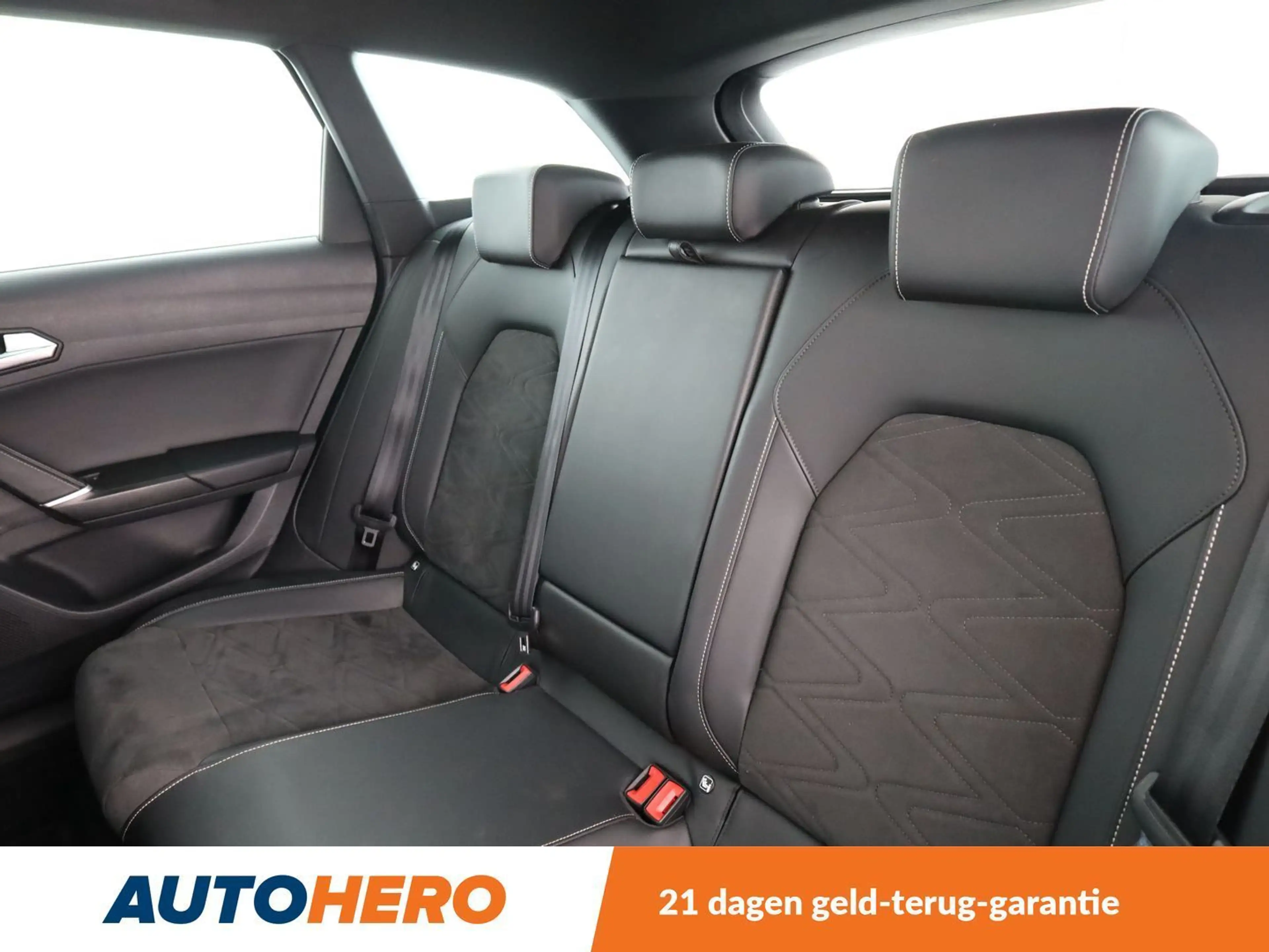 SEAT Leon e-Hybrid 1.4 TSI e-HYBRID Xcellence — photo 14