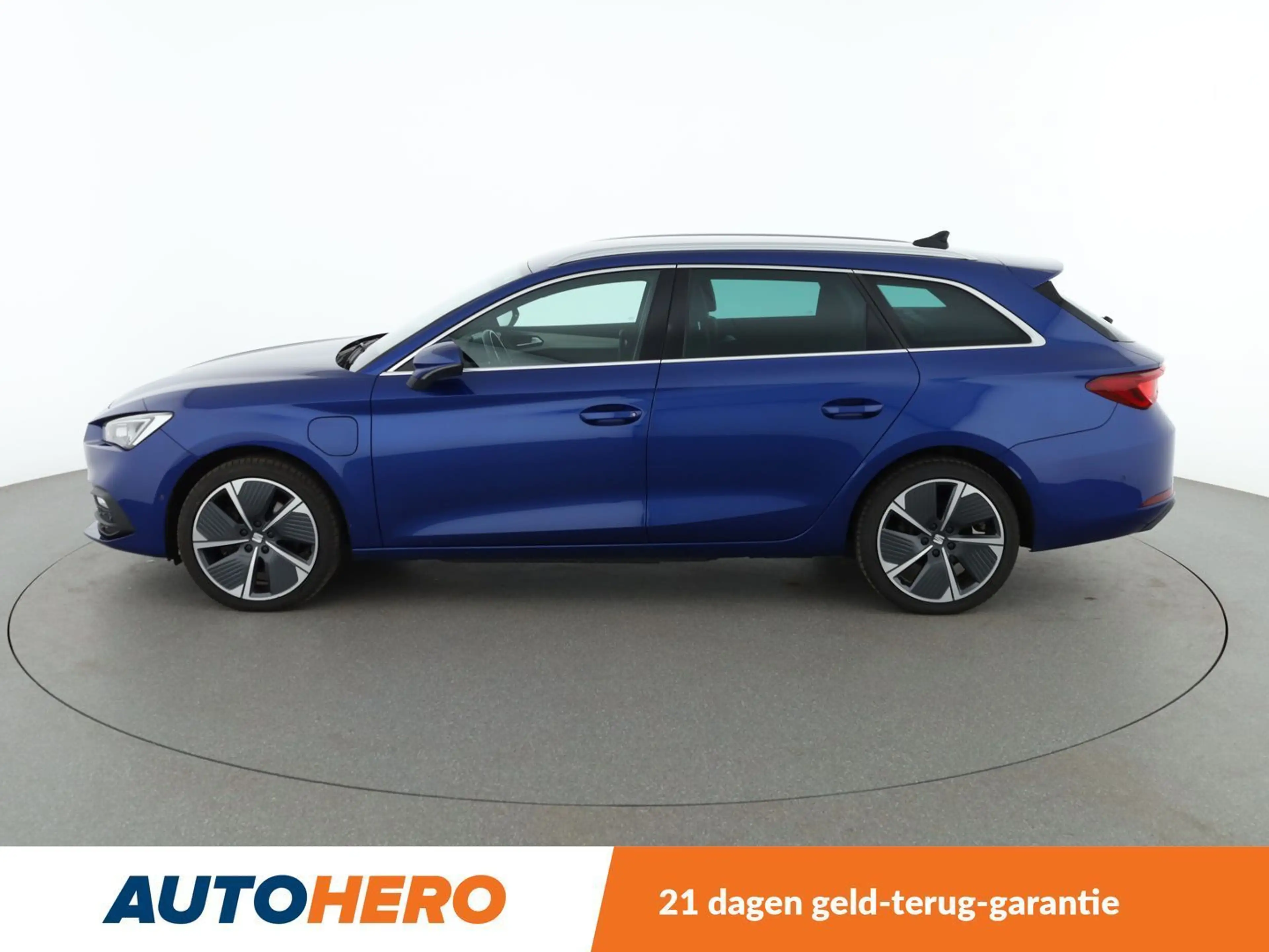 SEAT Leon e-Hybrid 1.4 TSI e-HYBRID Xcellence — photo 3