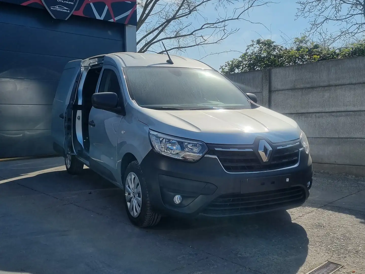 Renault Express 1.5 Blue dCi Confort S/S Gris - 1