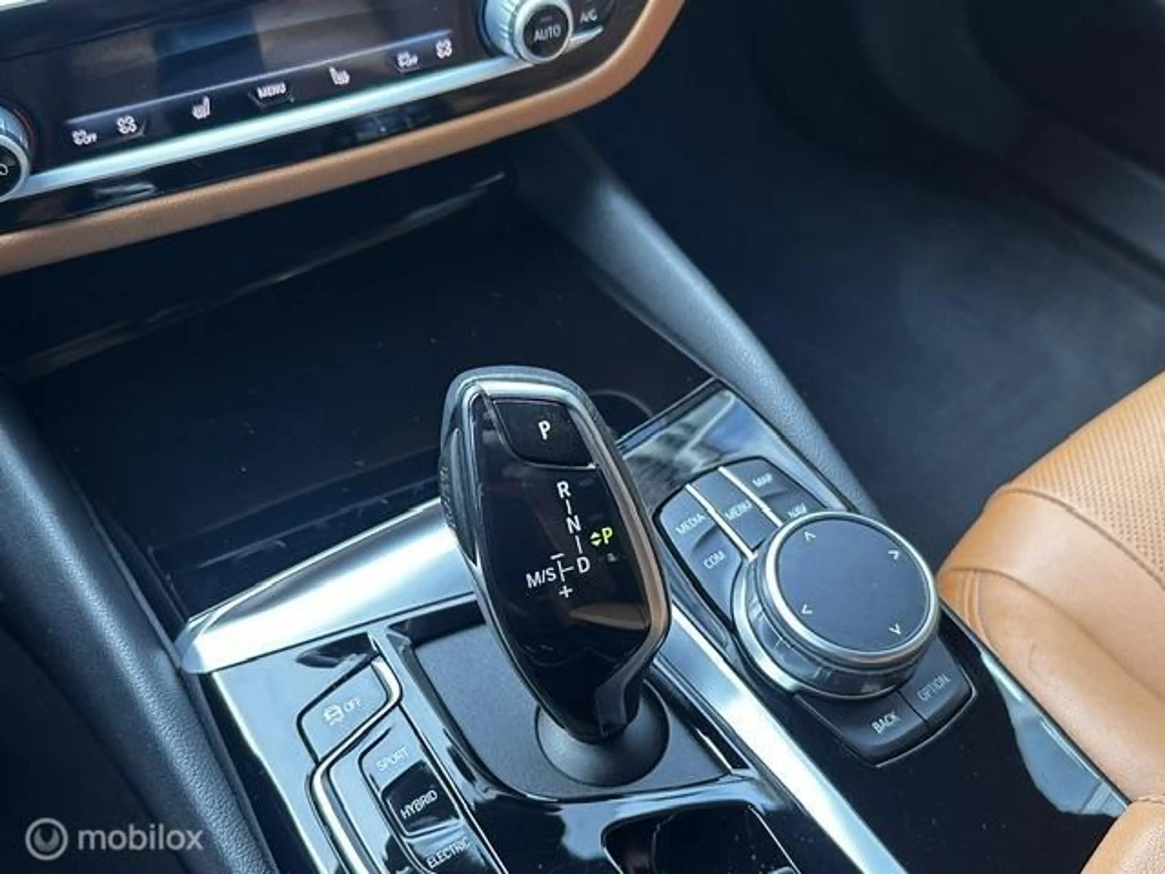 BMW 530 5-serie Touring 530e Plug-in Hybride Business Ed. — photo 15