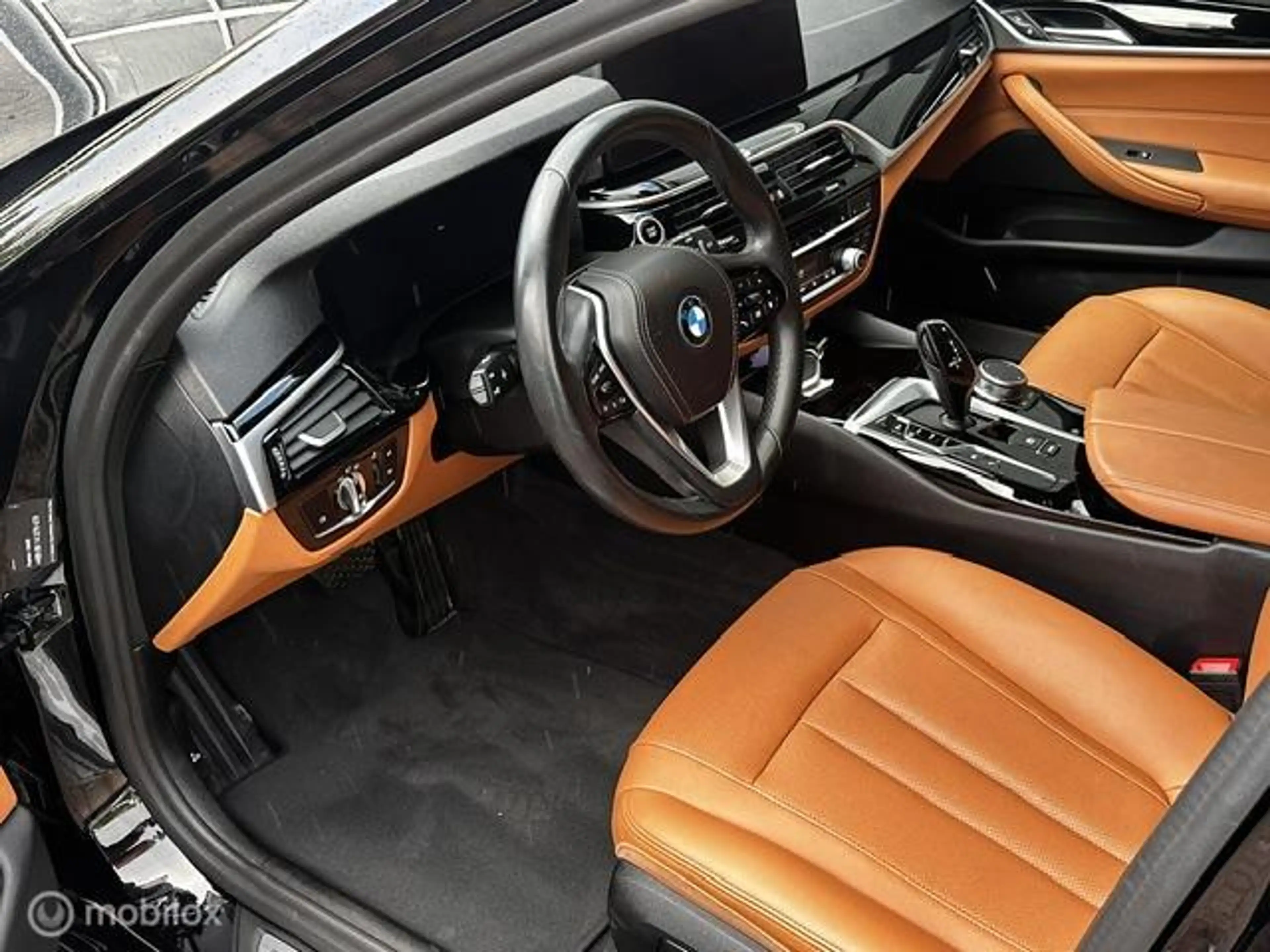 BMW 530 5-serie Touring 530e Plug-in Hybride Business Ed. — photo 9