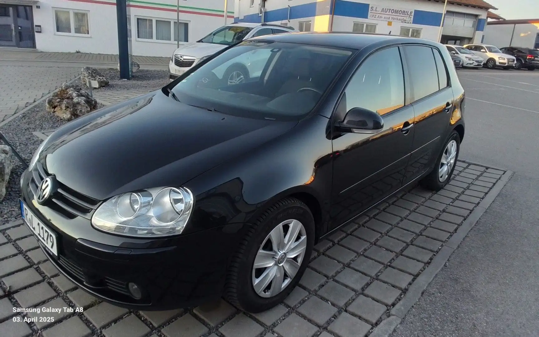 Volkswagen Golf V Lim. Tour 4Motion Negro - 1