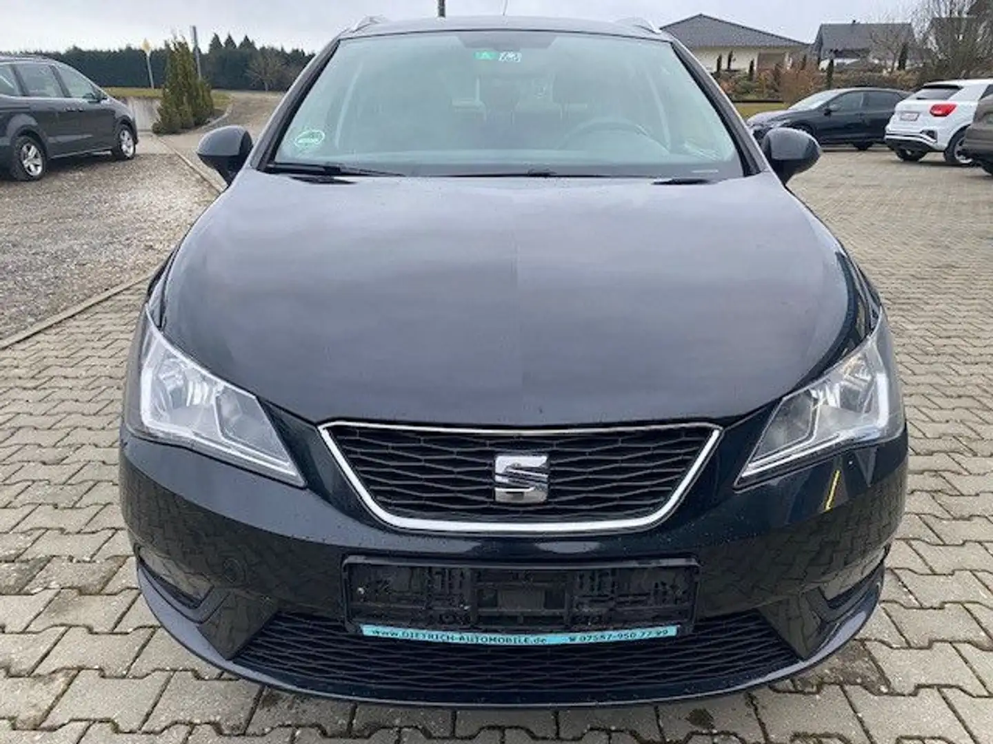 SEAT Ibiza ST 1,6 TDi Style 8 fach bereift Schwarz - 2