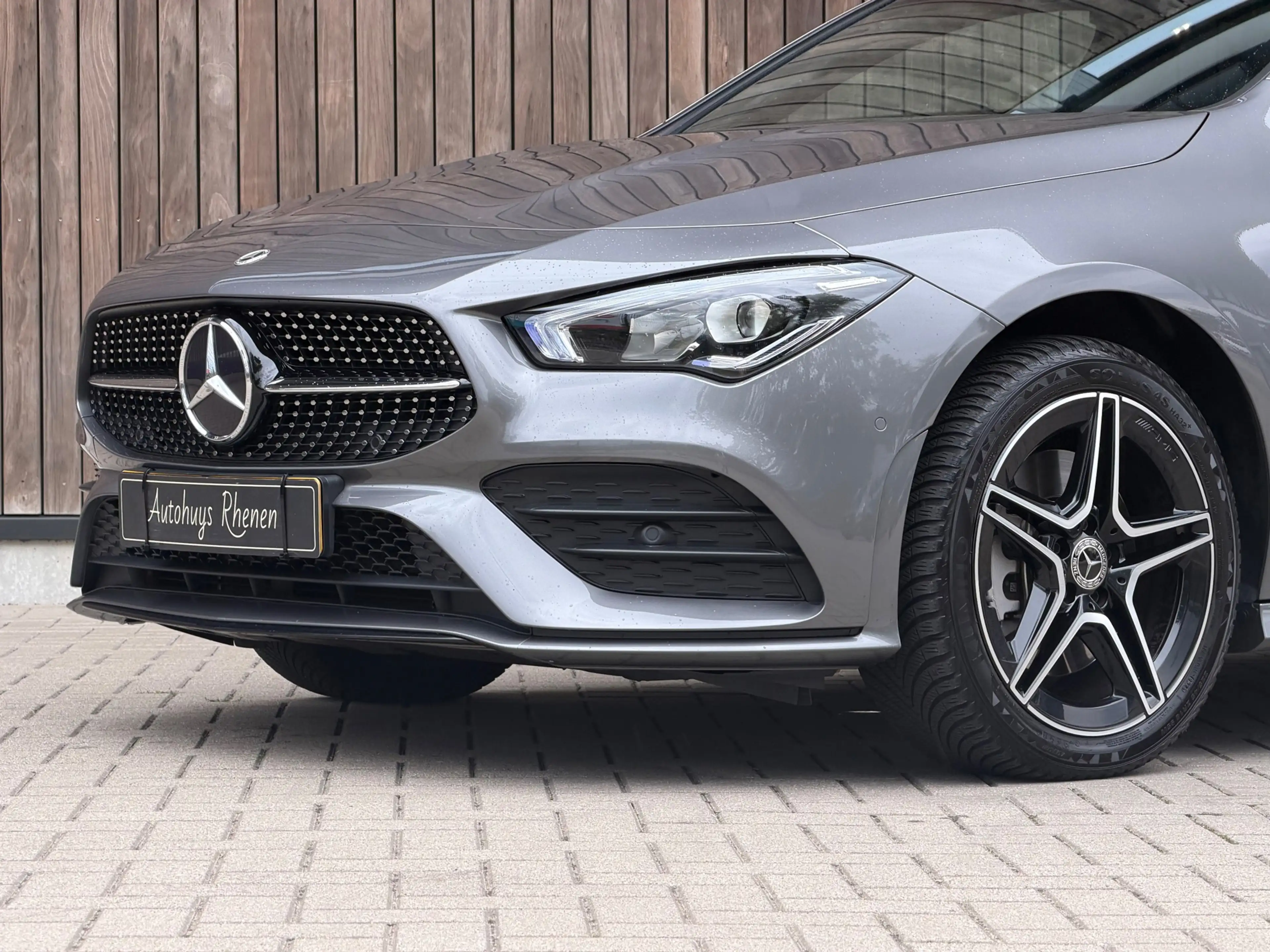 Mercedes-Benz CLA 250 Shooting Brake e AMG Line- PANO — photo 4