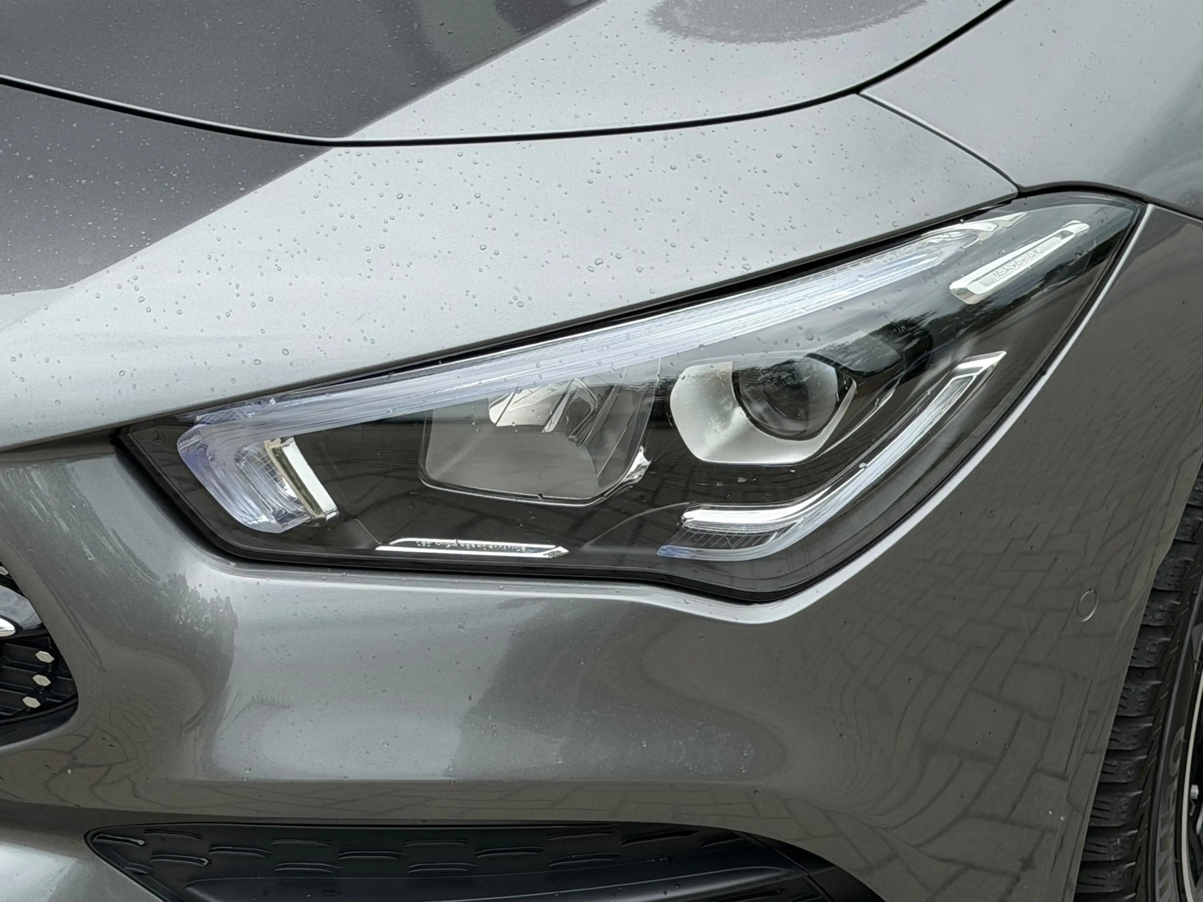 Mercedes-Benz CLA 250 Shooting Brake e AMG Line- PANO — photo 6