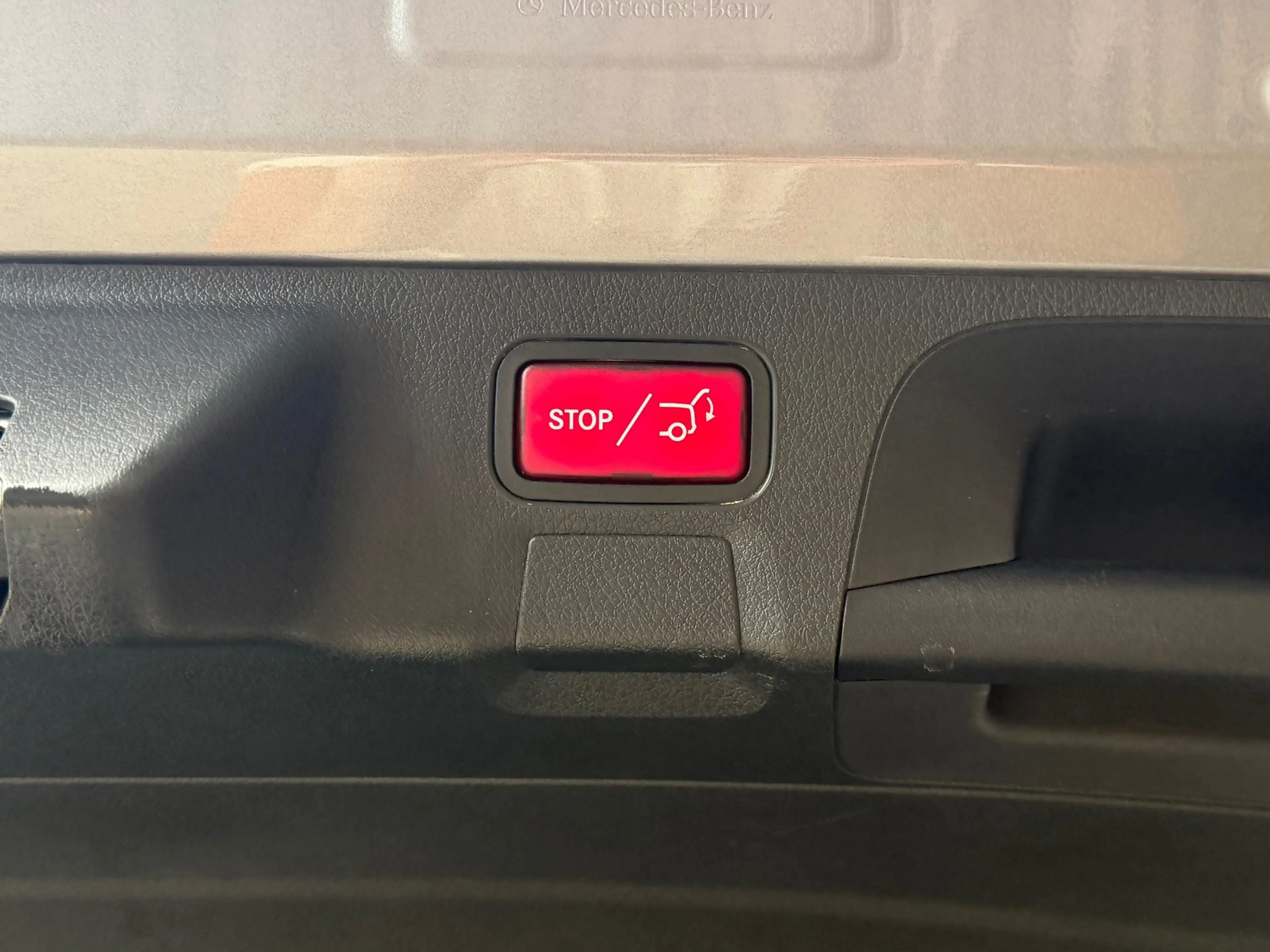 Mercedes-Benz CLA 250 Shooting Brake e AMG Line- PANO — photo 11