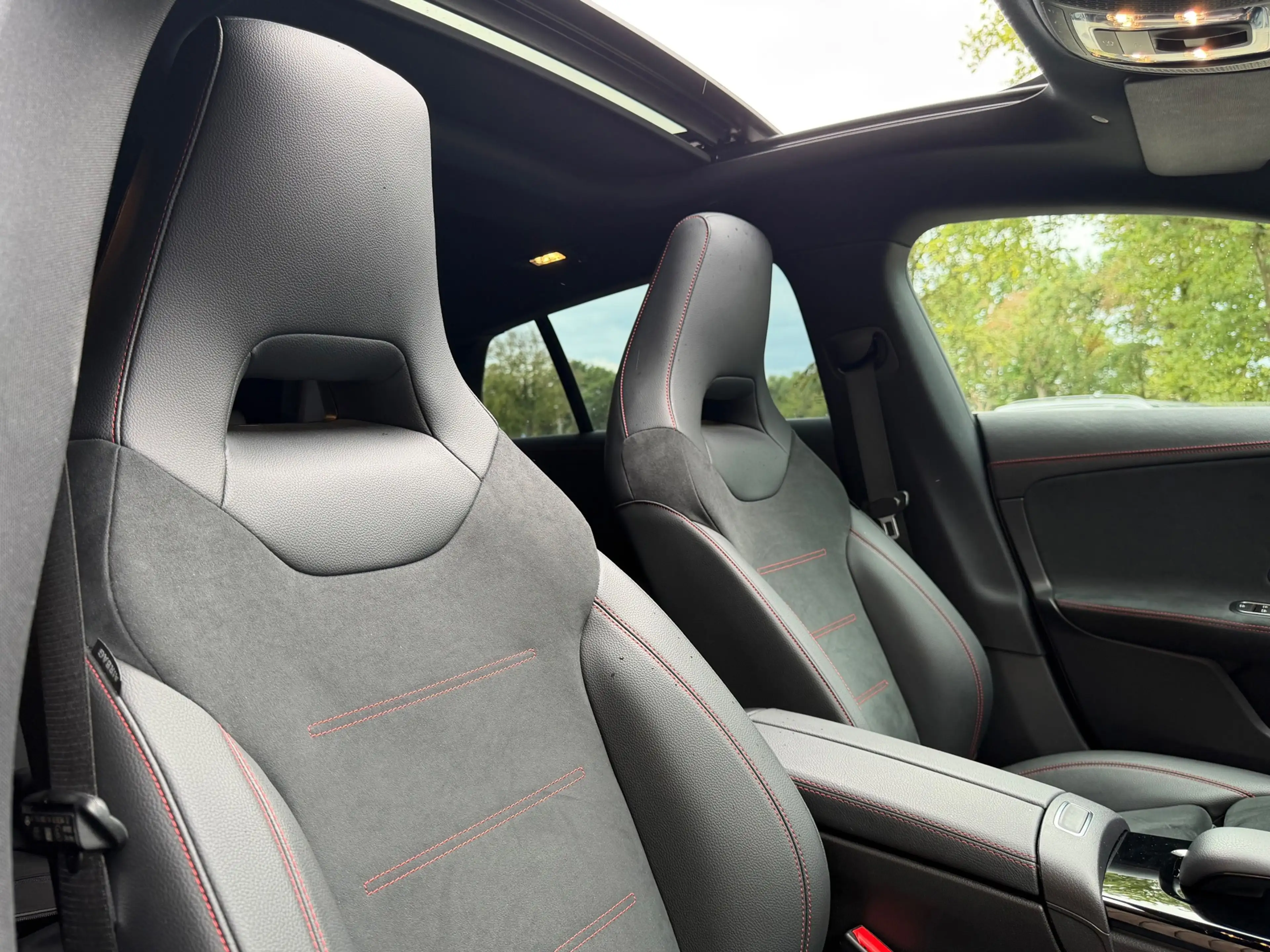 Mercedes-Benz CLA 250 Shooting Brake e AMG Line- PANO — photo 13