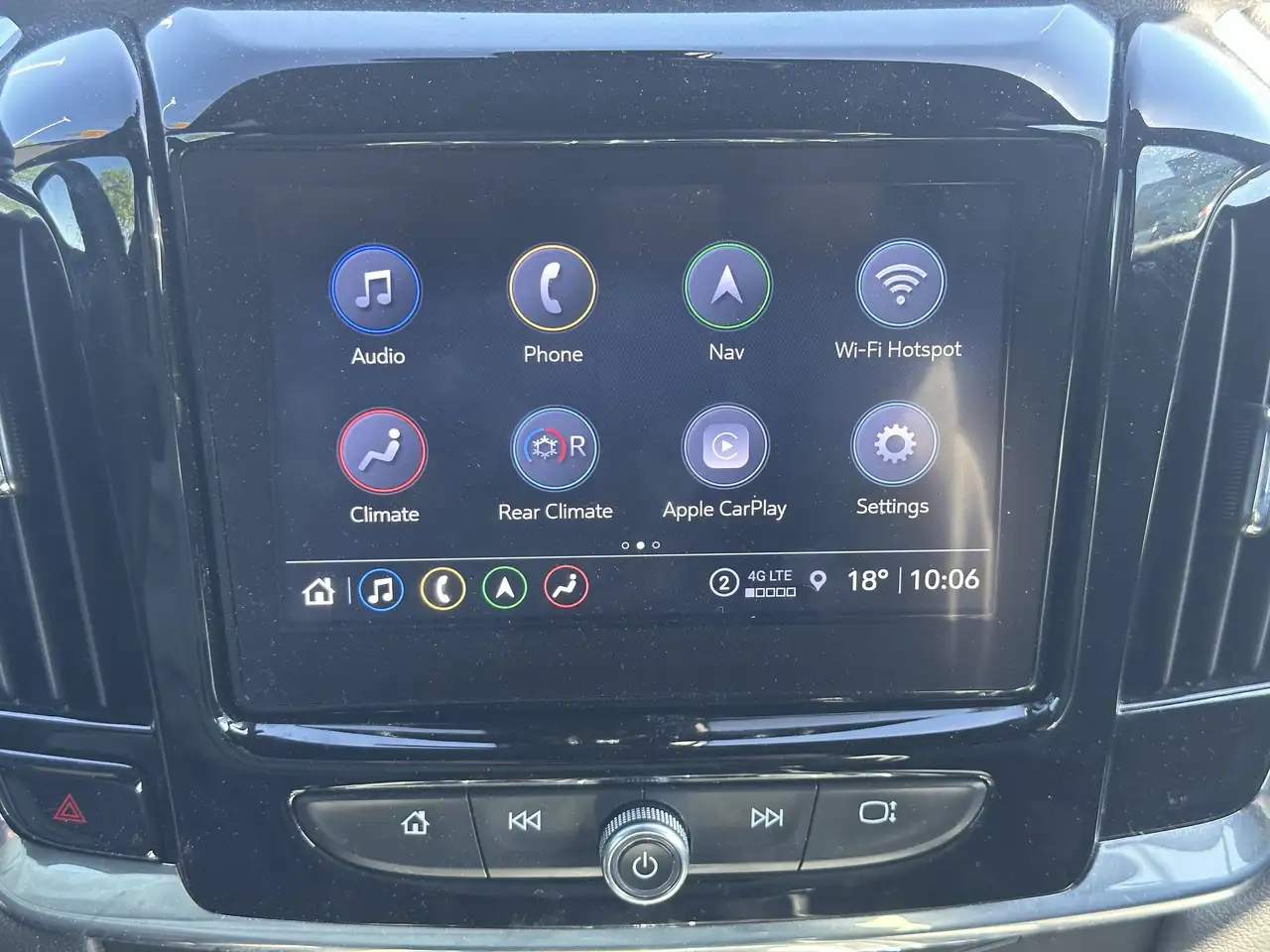 Chevrolet Traverse photo Chevrolet Traverse