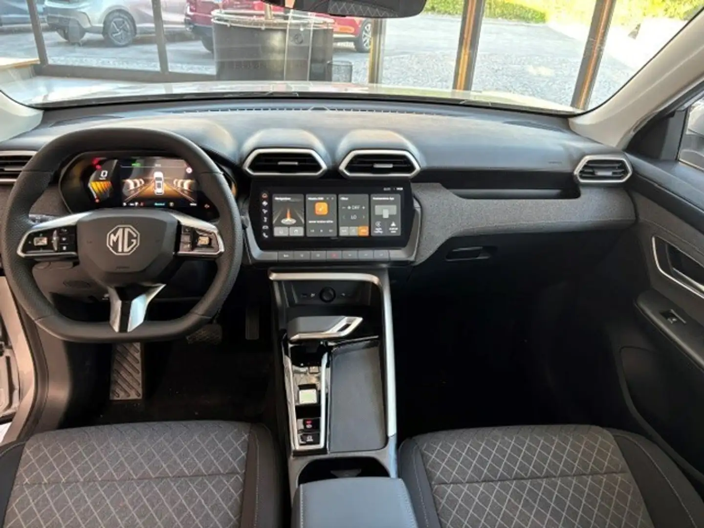 MG ZS NEW 1.5 HYBRID COMFORT Gris - 2