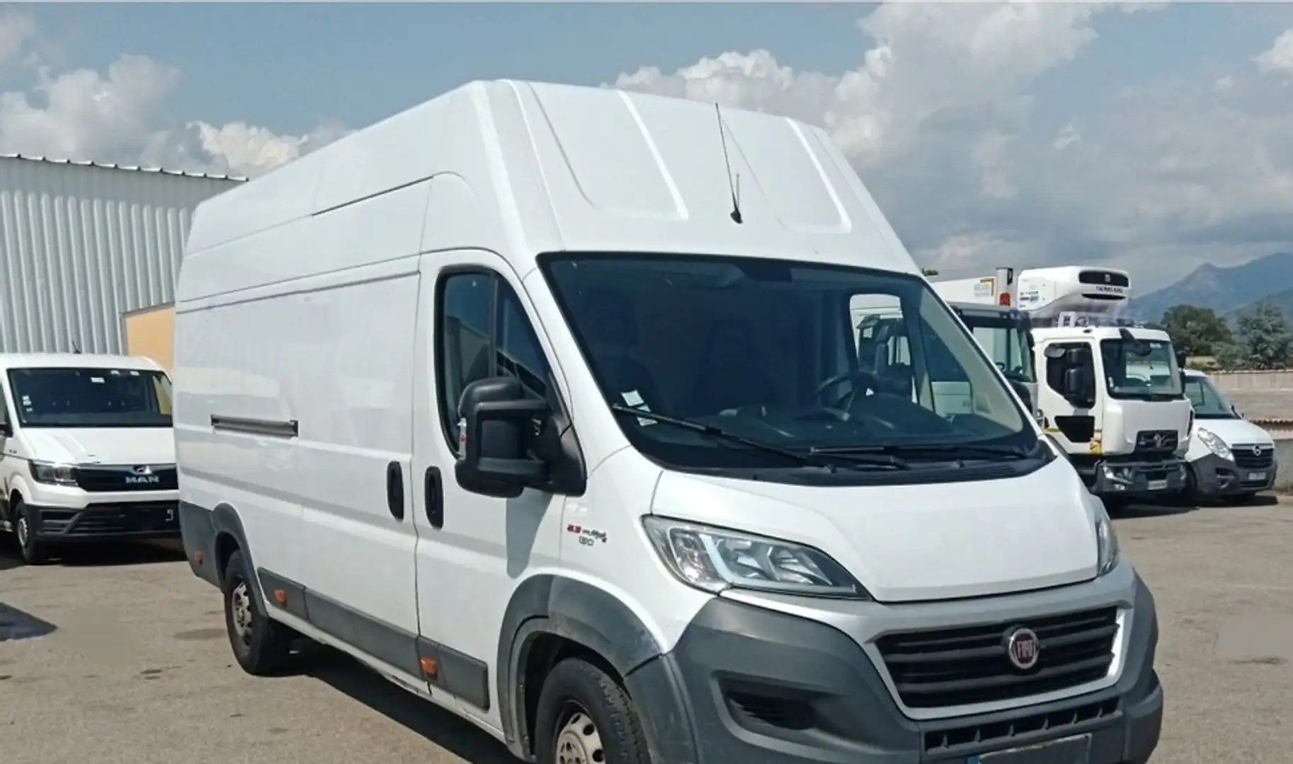 Fiat Ducato Fg. Maxi 35 2.3Mjt LPEGR Ex.L T.A 95kW Blanc - 1