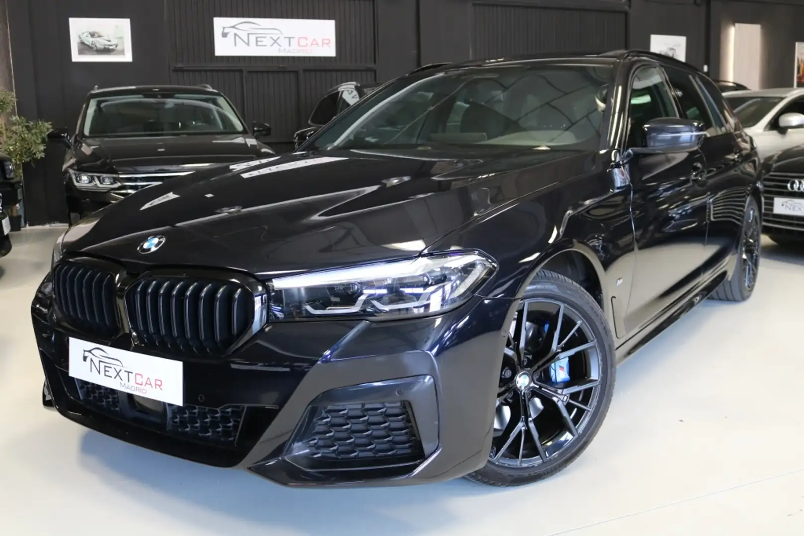BMW 520 520dA Touring xDrive M Sport Noir - 2