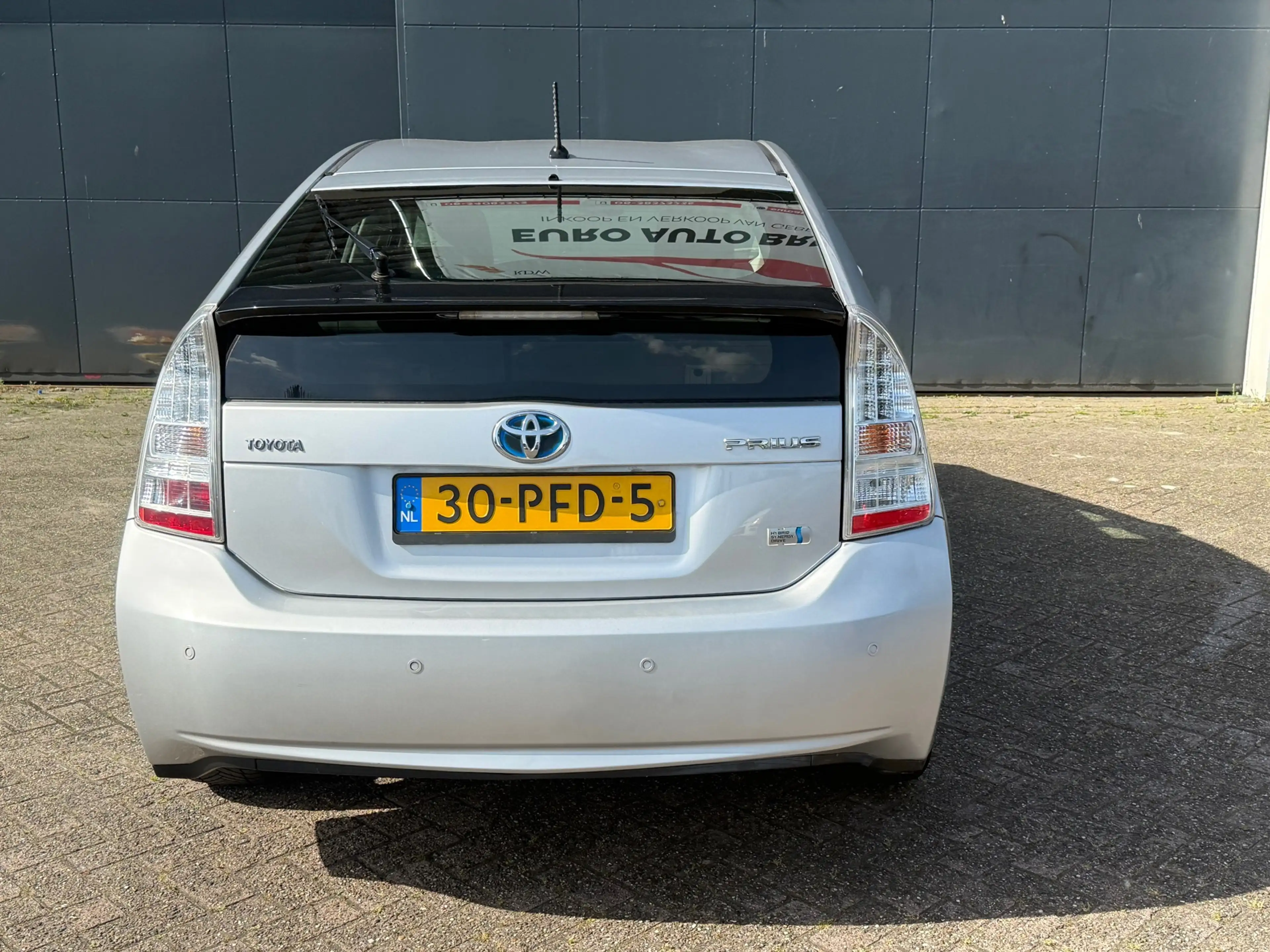 Toyota Prius 1.8 Aspiration — photo 8