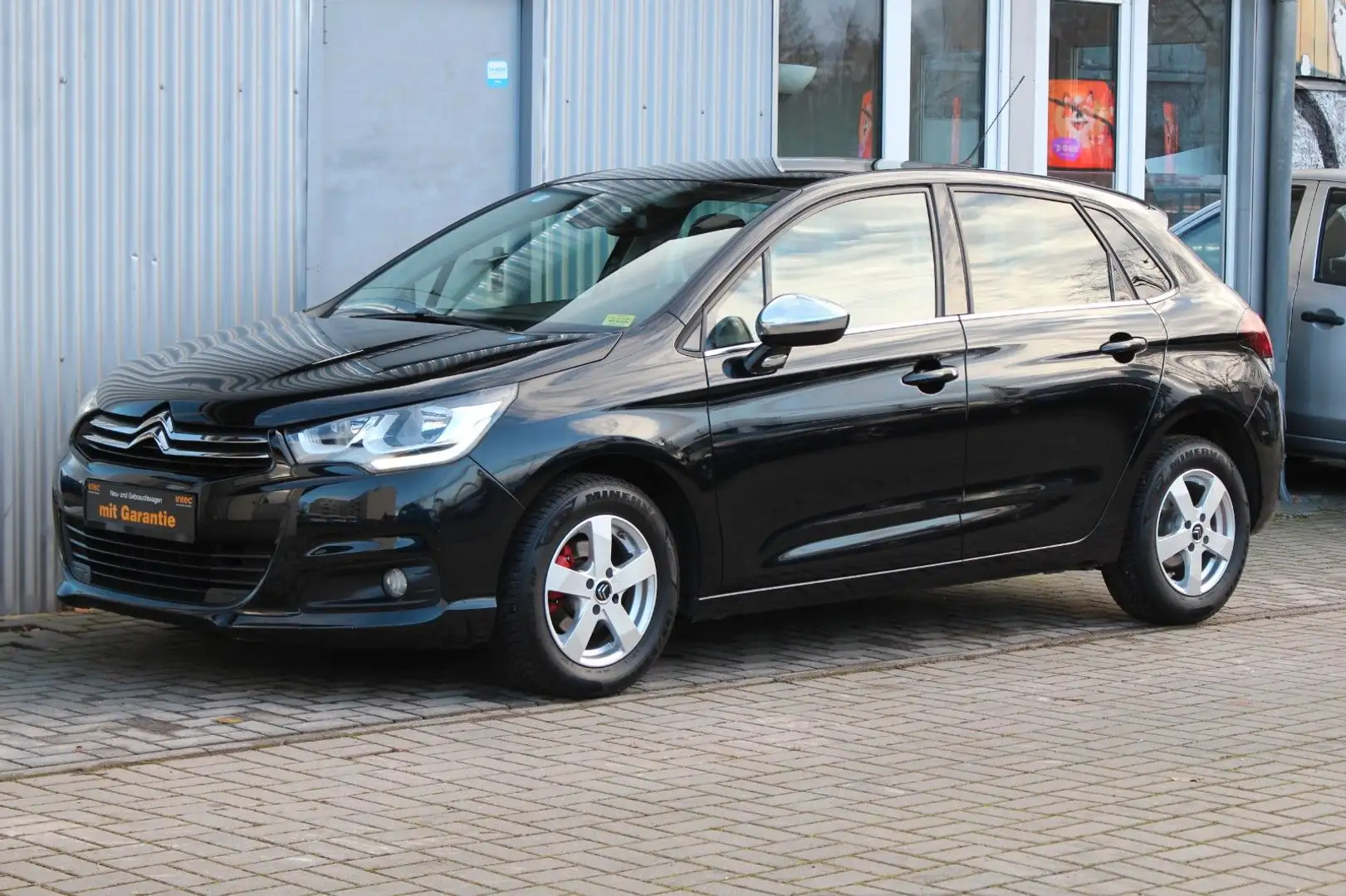Citroen C4 Lim. Selection+Klimaaut+Sitzhzg+ZR Neu Schwarz - 1