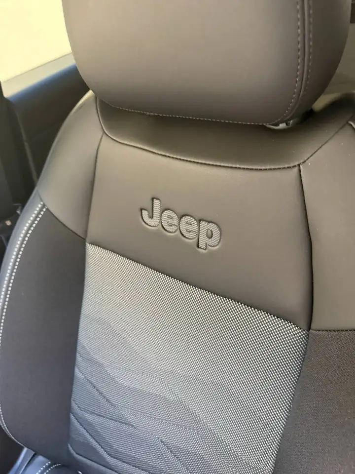 Jeep Avenger 2026 — фото 10