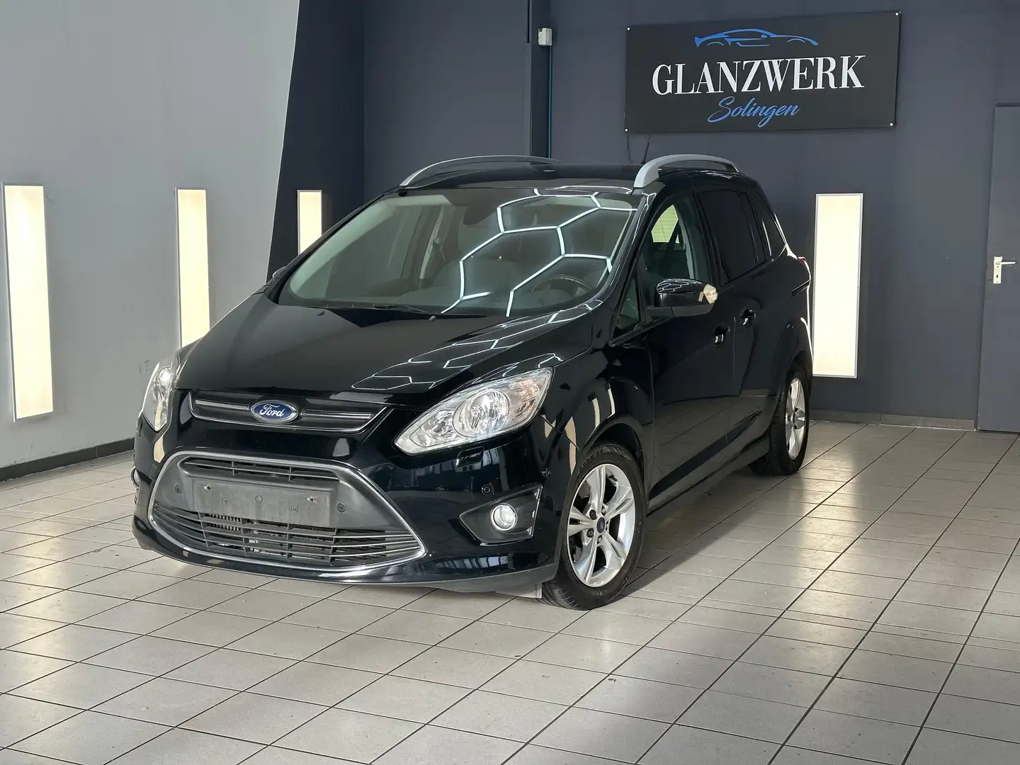 Ford Grand C-Max 1.0 Ecoboost Champions Edition *Parkpilot*PDC Schwarz - 1