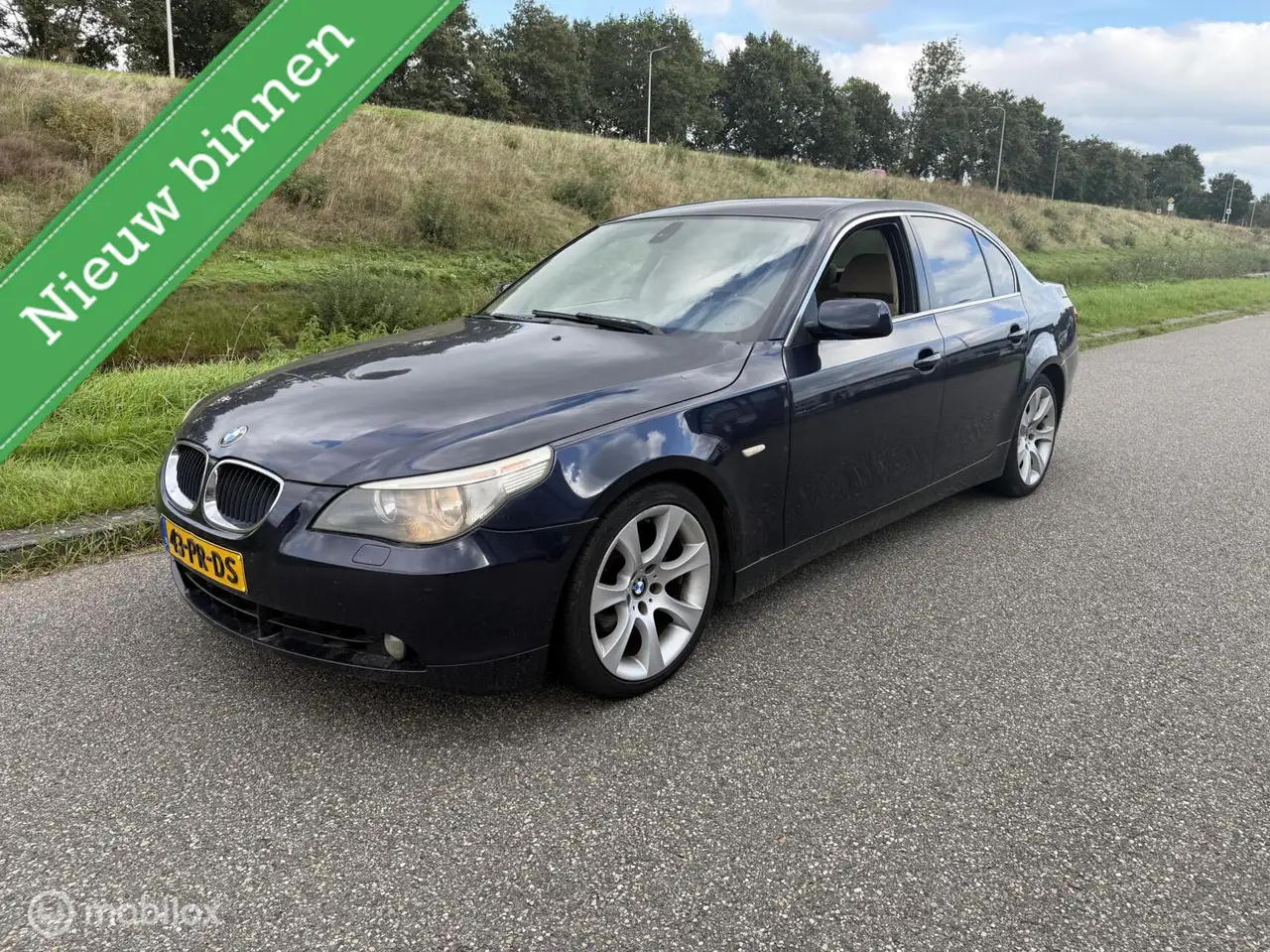 BMW 525