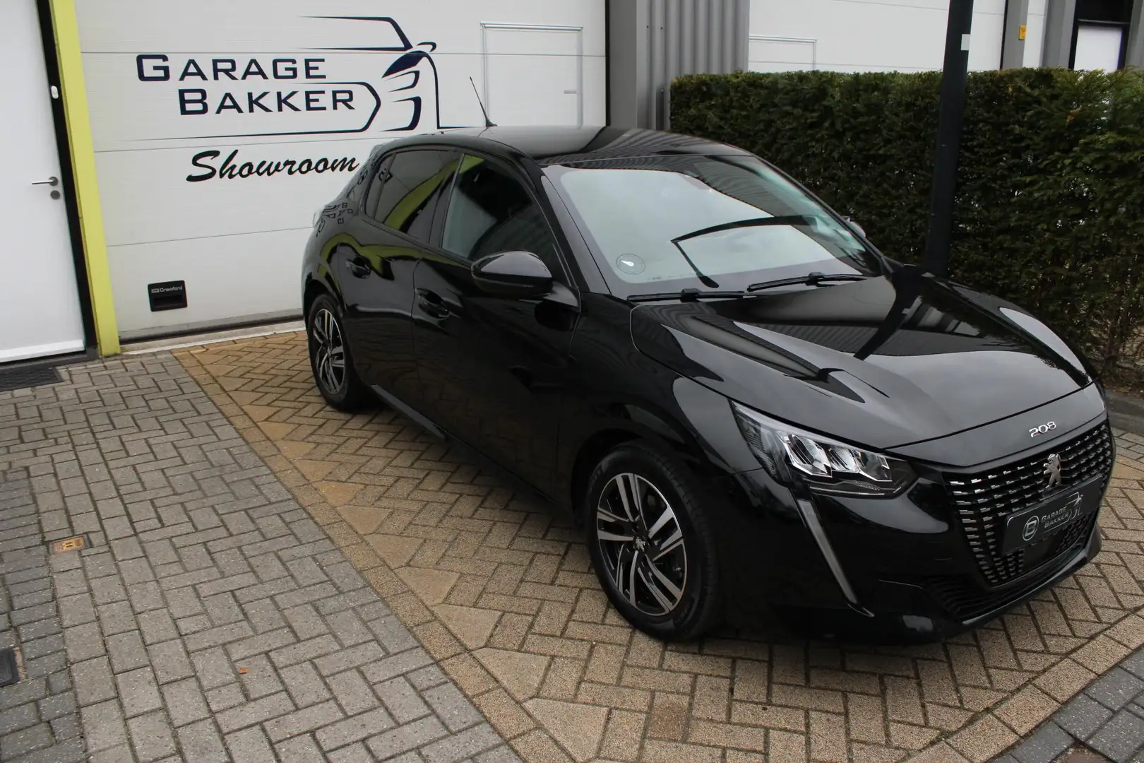 Peugeot 208 1.2 PureTech Allure Panorama Led 3D-Cockpit Keyles Negro - 1